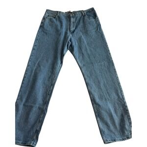 NWT Wrangler authentic men's jeans 42 x 34 Straight Leg